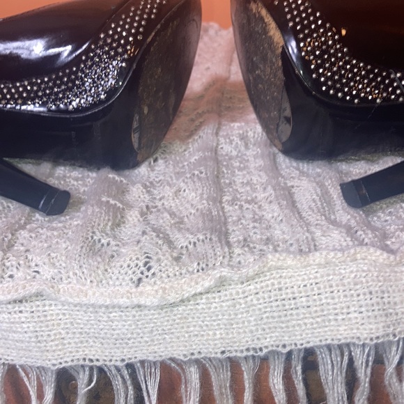 Burberry studded black heels - Picture 9 of 12